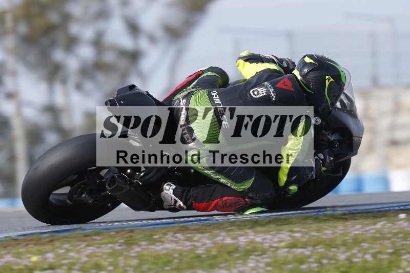 /Archiv-2024/02 29.01.-02.02.2024 Moto Center Thun Jerez/Gruppe schwarz-black/backside